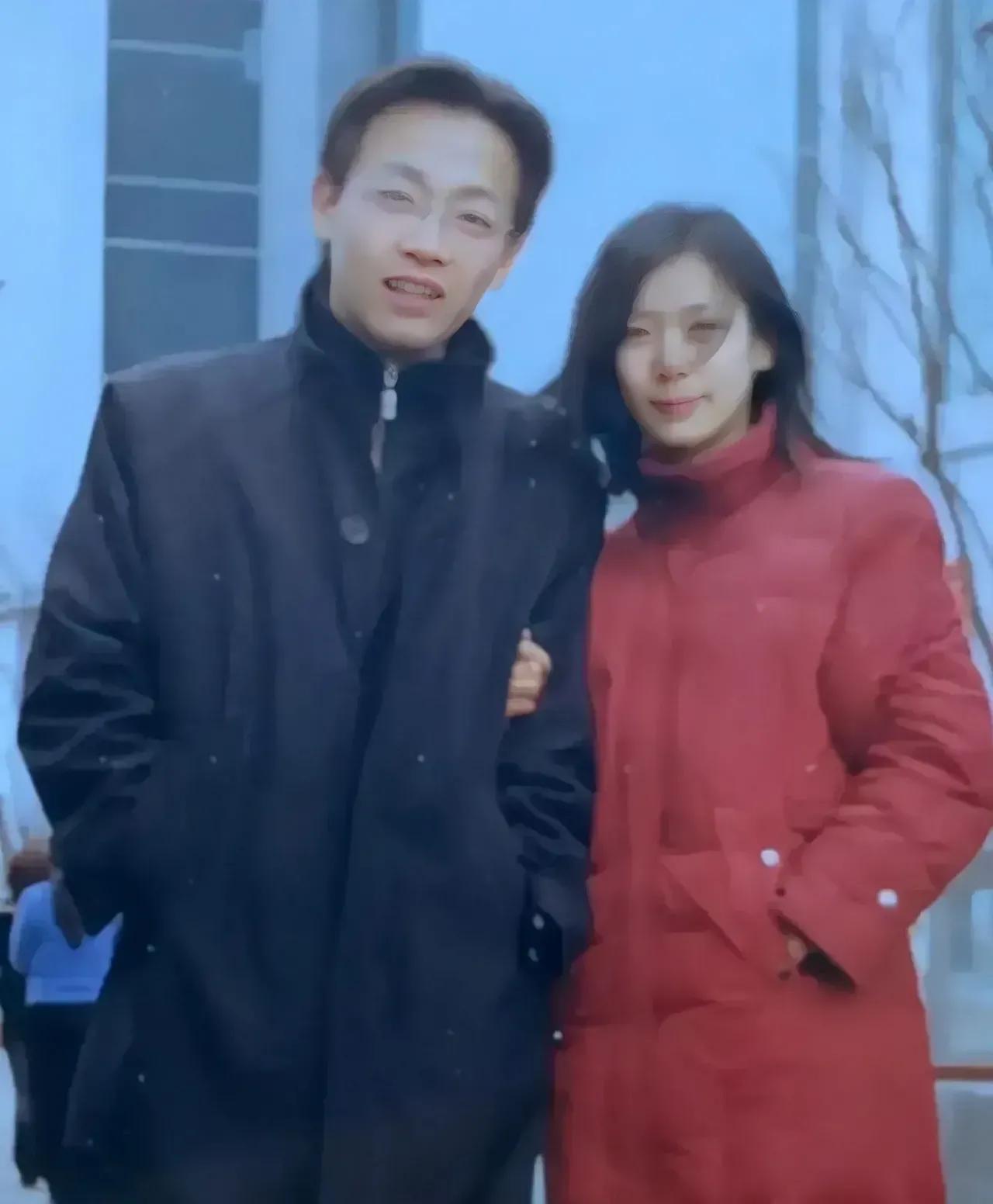 时间不仅是把杀猪刀，还是一把剃头刀。
广东东莞有对夫妻张某和李某，20年前他们年