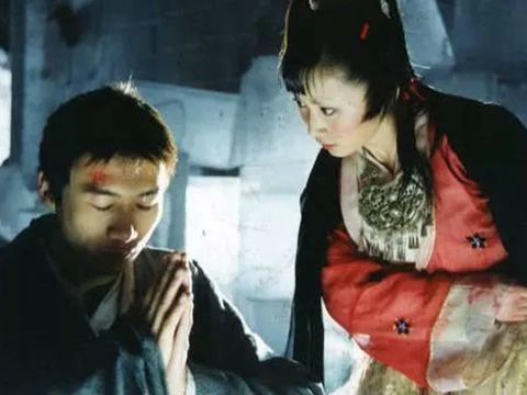 5版“天山童姥”，巩俐漂亮，舒畅造型奇特，她很经典！
首先要说的就是舒畅扮演的天