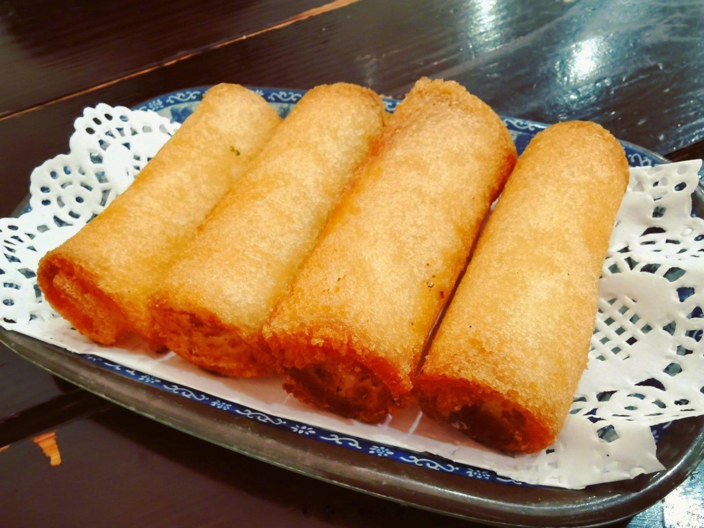 #马克龙发文感谢广州#法国美食享誉全球，广州美食也很出名，在巴黎旅行时吃过的中餐