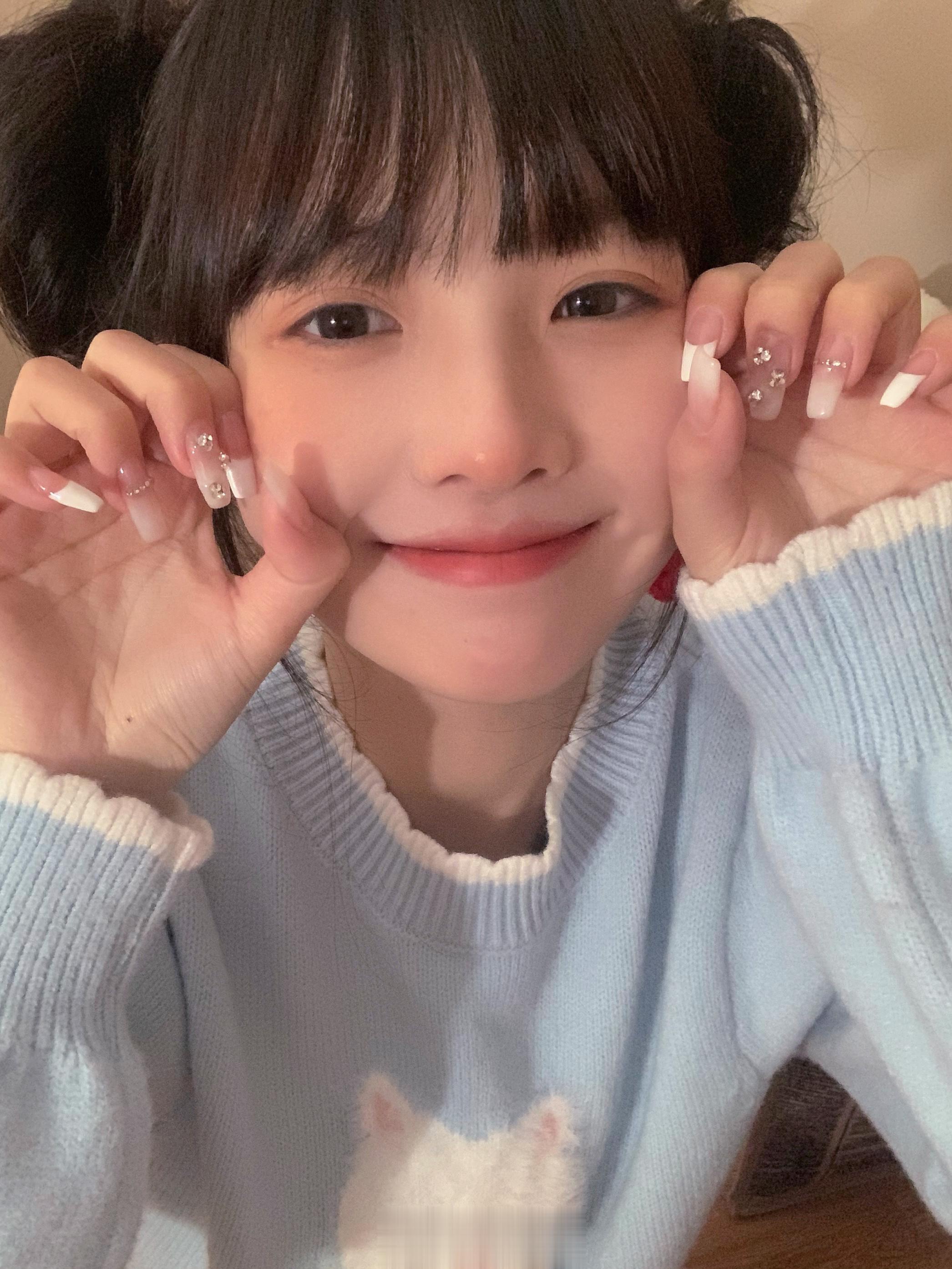 疯狂炫美甲💅 ​​​