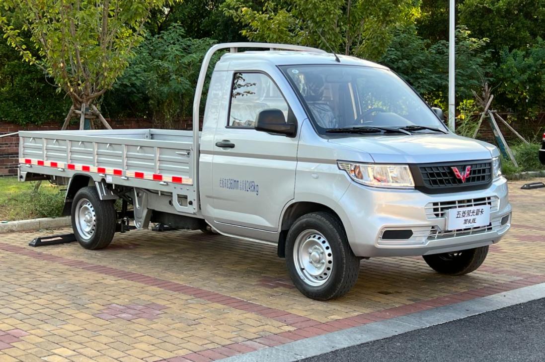 对五菱的印象还停留在“秋名山神车”五菱宏光身上吗？其实五菱在卡车方面也有不错的成
