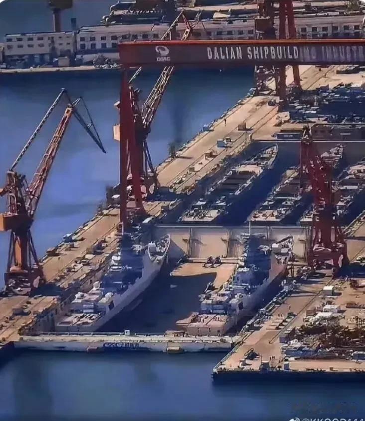 军迷圈新热梗：我差点“达里安”了[狗头]