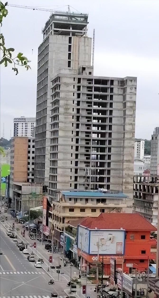 数十万中国人撤离柬埔寨后，昔日