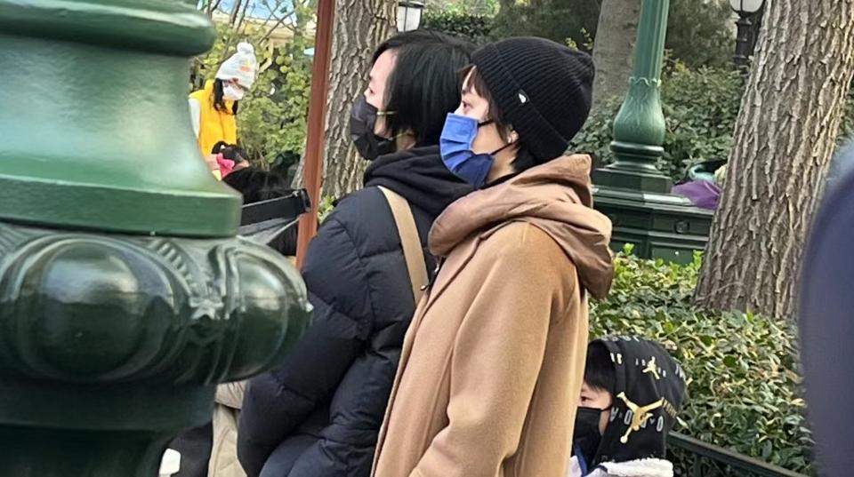 孙俪游玩迪士尼被偶遇
在今天有