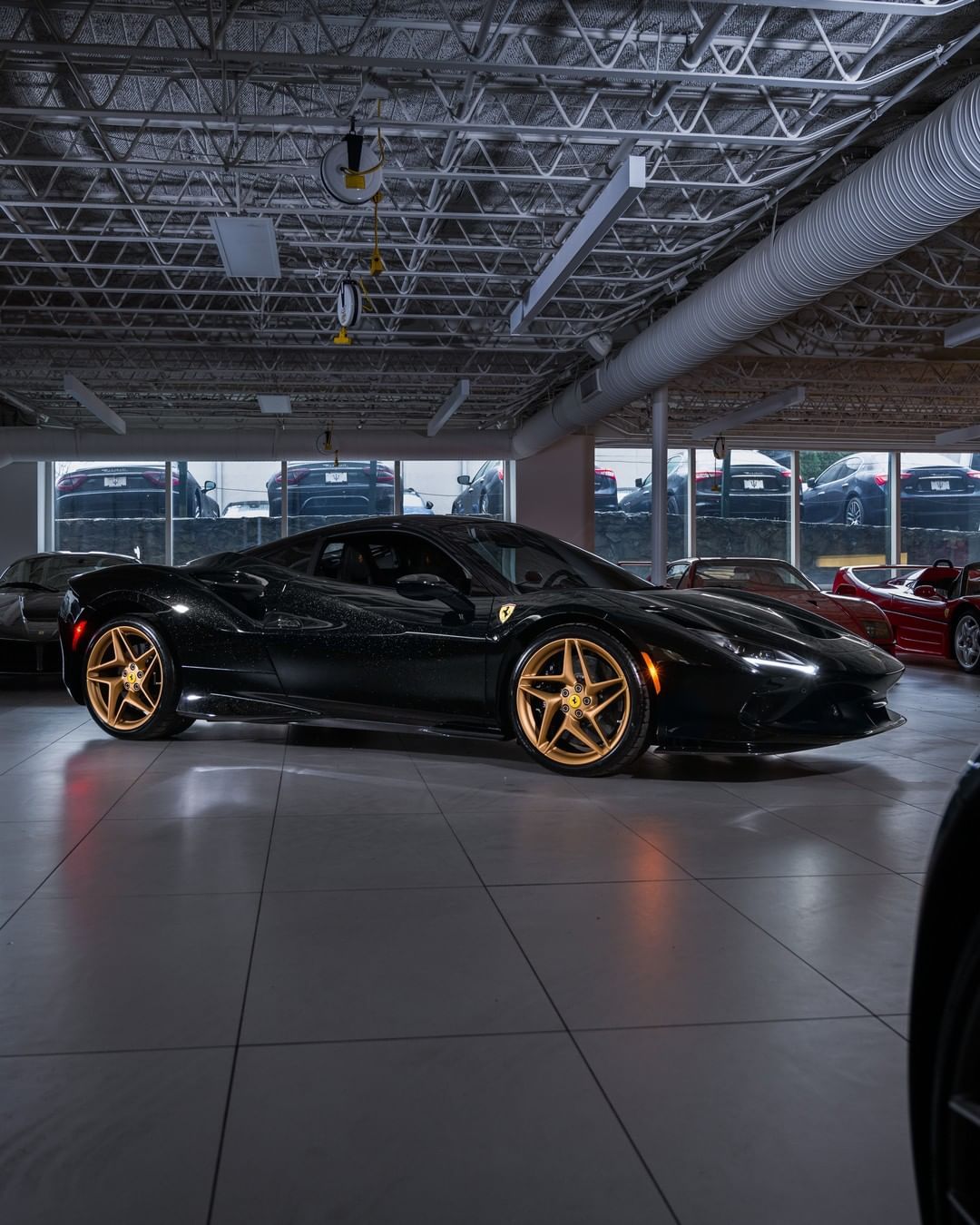 ⚫️ Ferrari F8 T