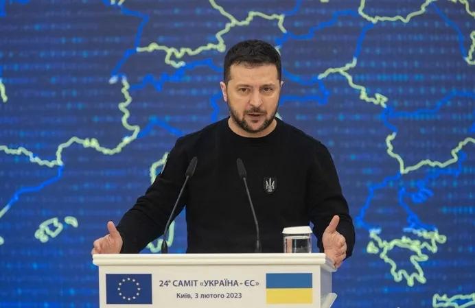 泽连斯基表示已经给过普京机会了是他自己不珍惜。乌克兰总统泽连斯基在基辅举行新闻发