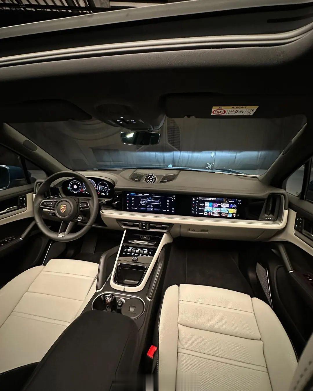 保时捷也免不了这一遭！中国汽车的内饰设计引领全球…… #卡宴##car时尚##豪