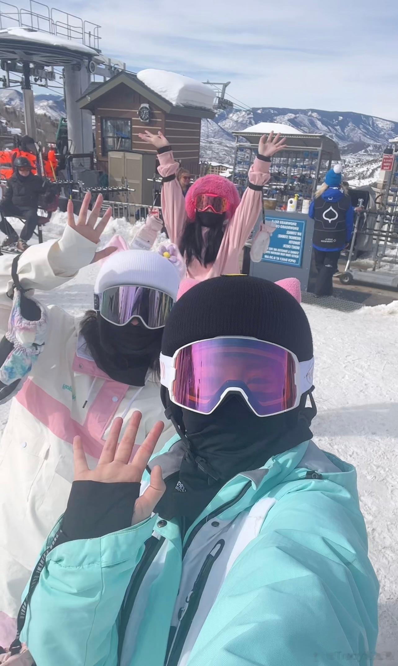 好快乐🏂  ​​​