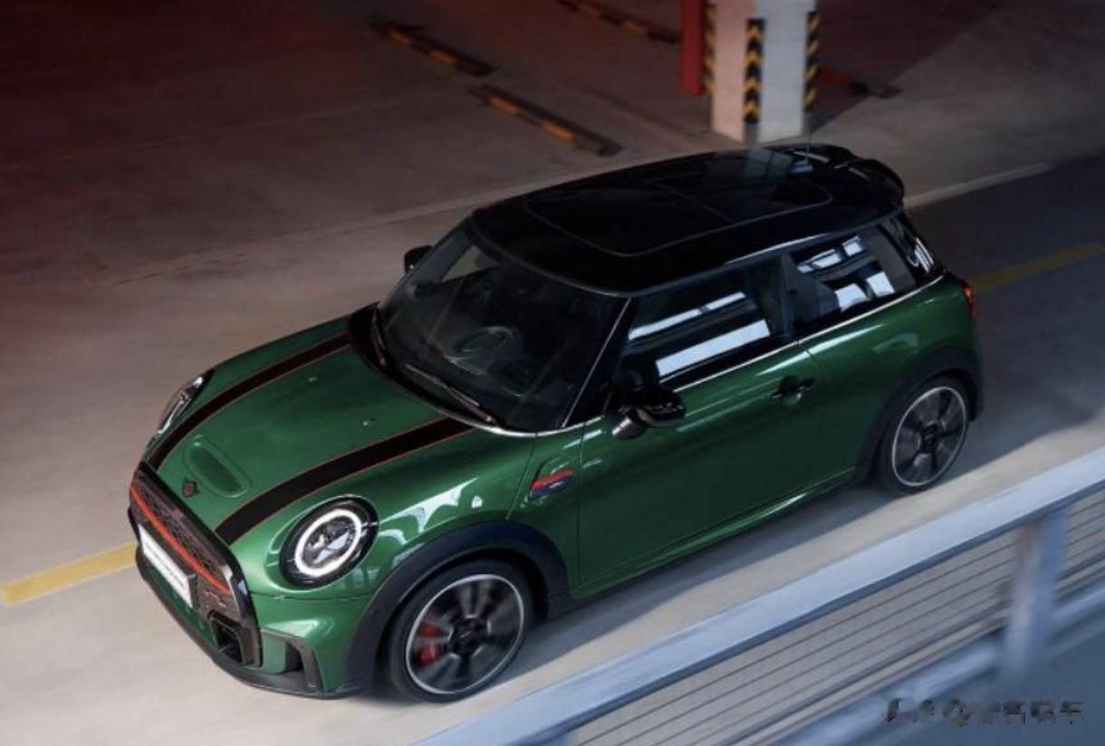 MINI JCW终极版车型在国内上市,官方指导价为36.03万元,限量150台。