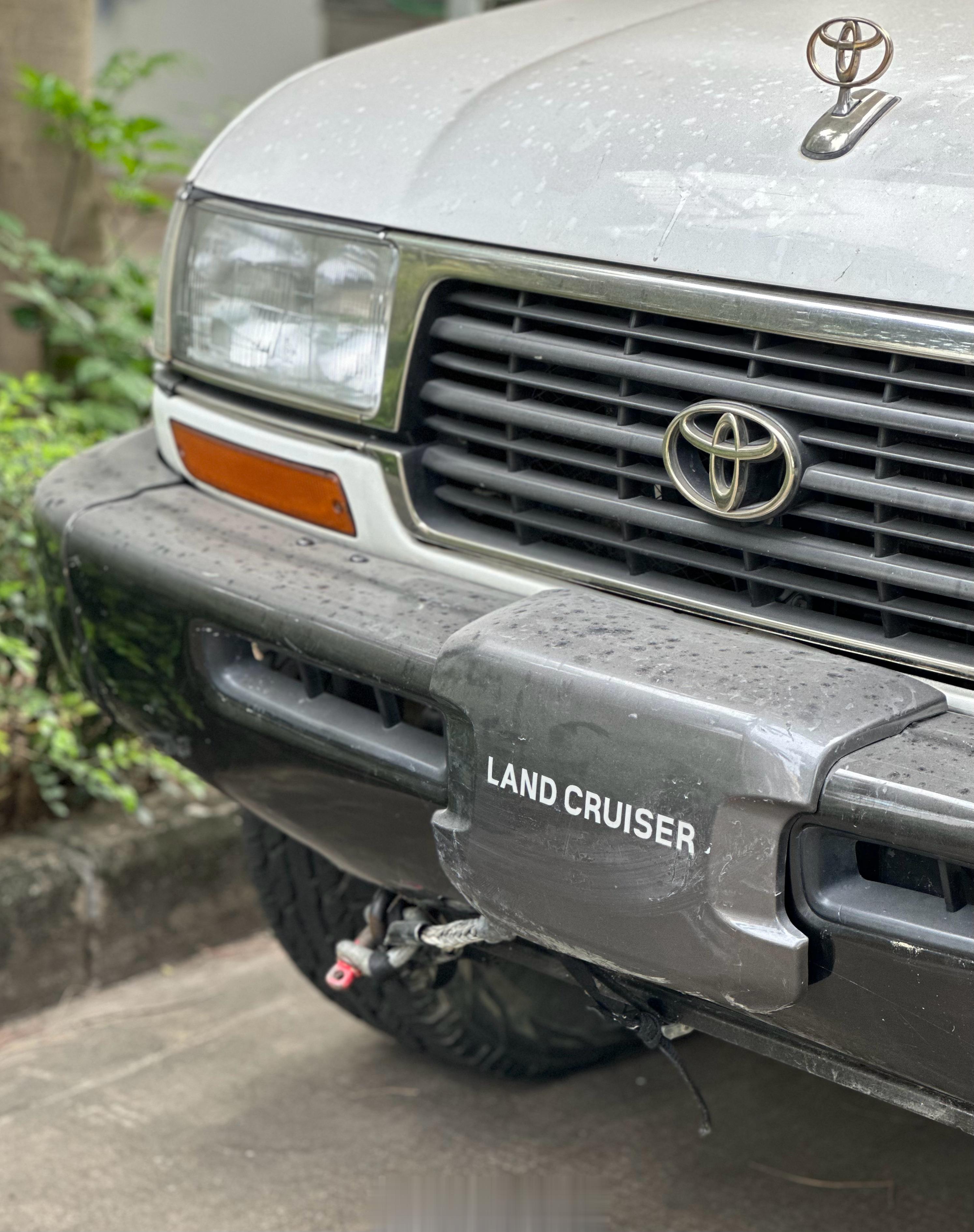  中东规丰田陆地巡洋舰Toyota Land Cruiser LC80 VX-R