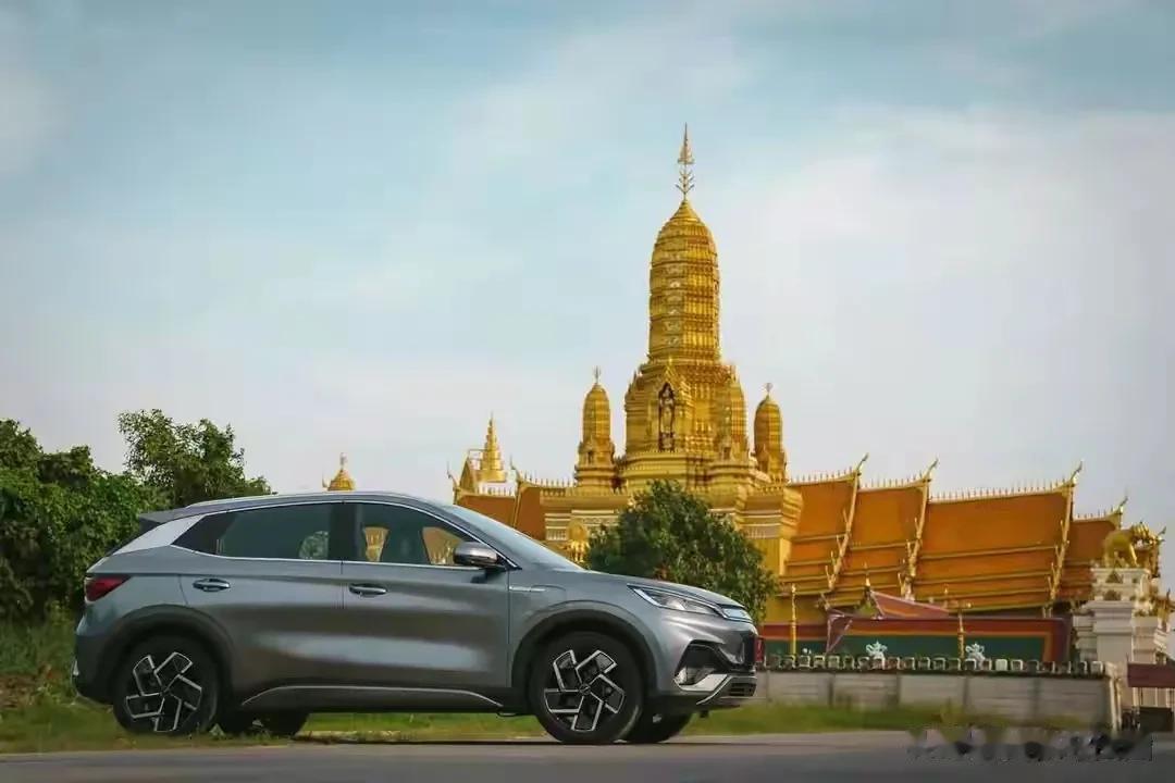 比亚迪原来这么牛啊！
BYD ATTO 3这辆车获得了2023年“泰国最佳电动S