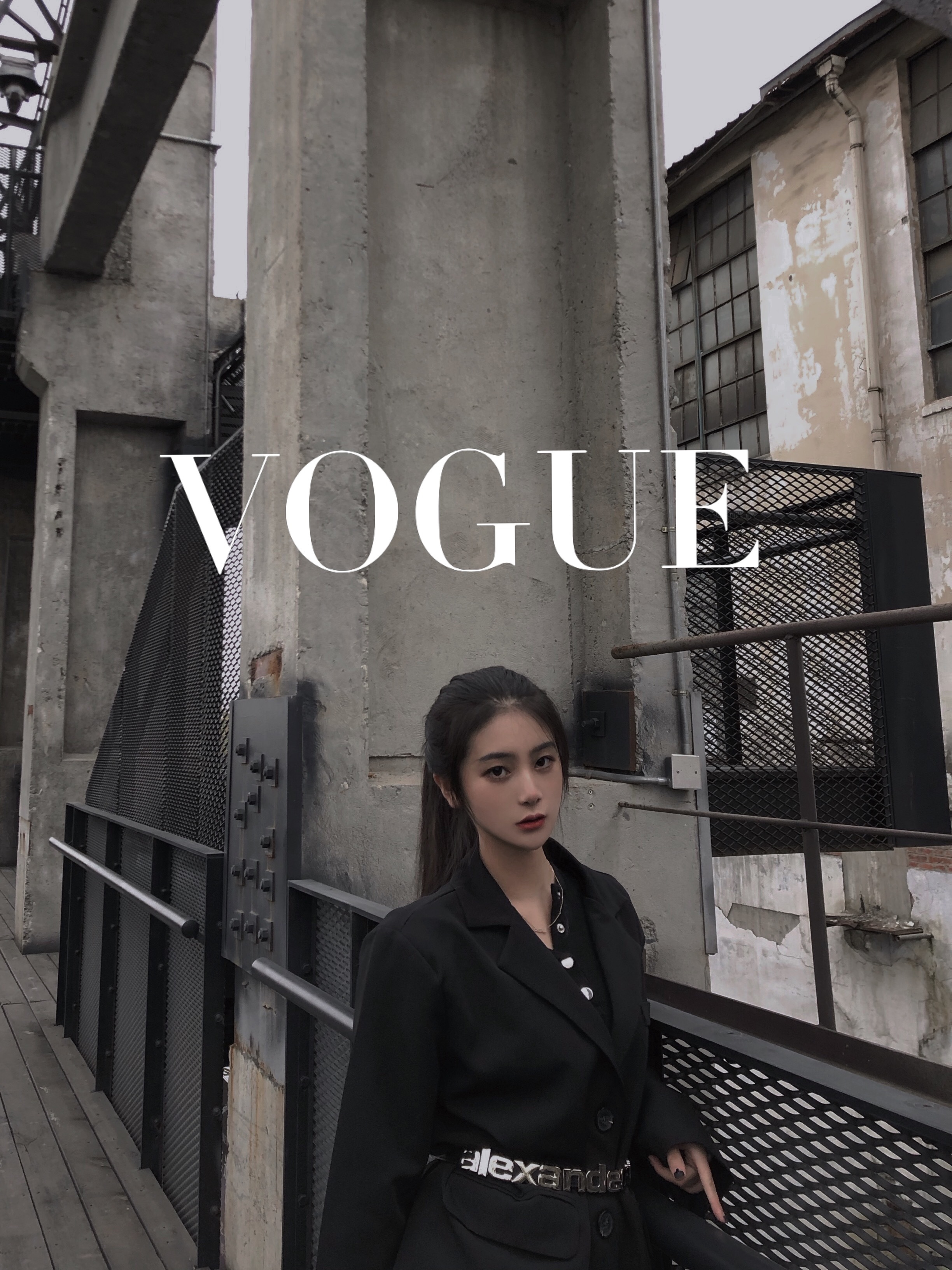 风吹的我脑壳痛  #情绪Leo# #清纯御姐#,#美妆搭配# ​​​