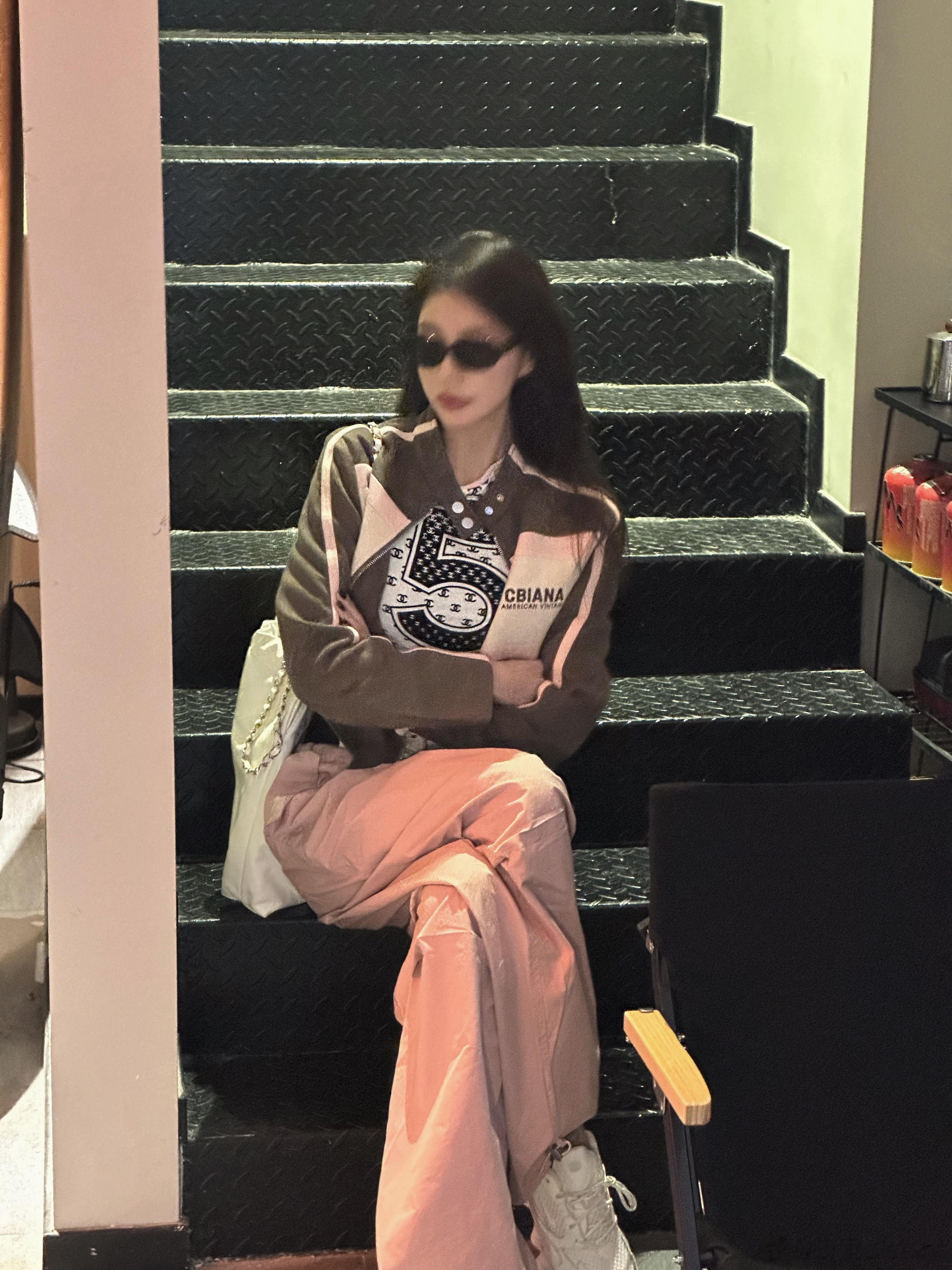 听到了喜欢的jazz喝了喜欢的咖啡吃了喜欢的菜总之是充实的一天 •͈ᴗ⁃͈ ​​