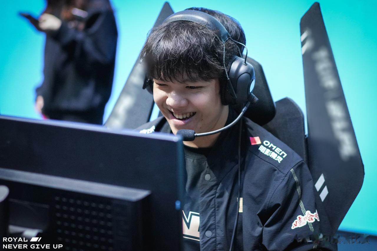 RNG被淘汰后，Angel连夜更改ID：别后悔

RNG被BLG淘汰后，Ange