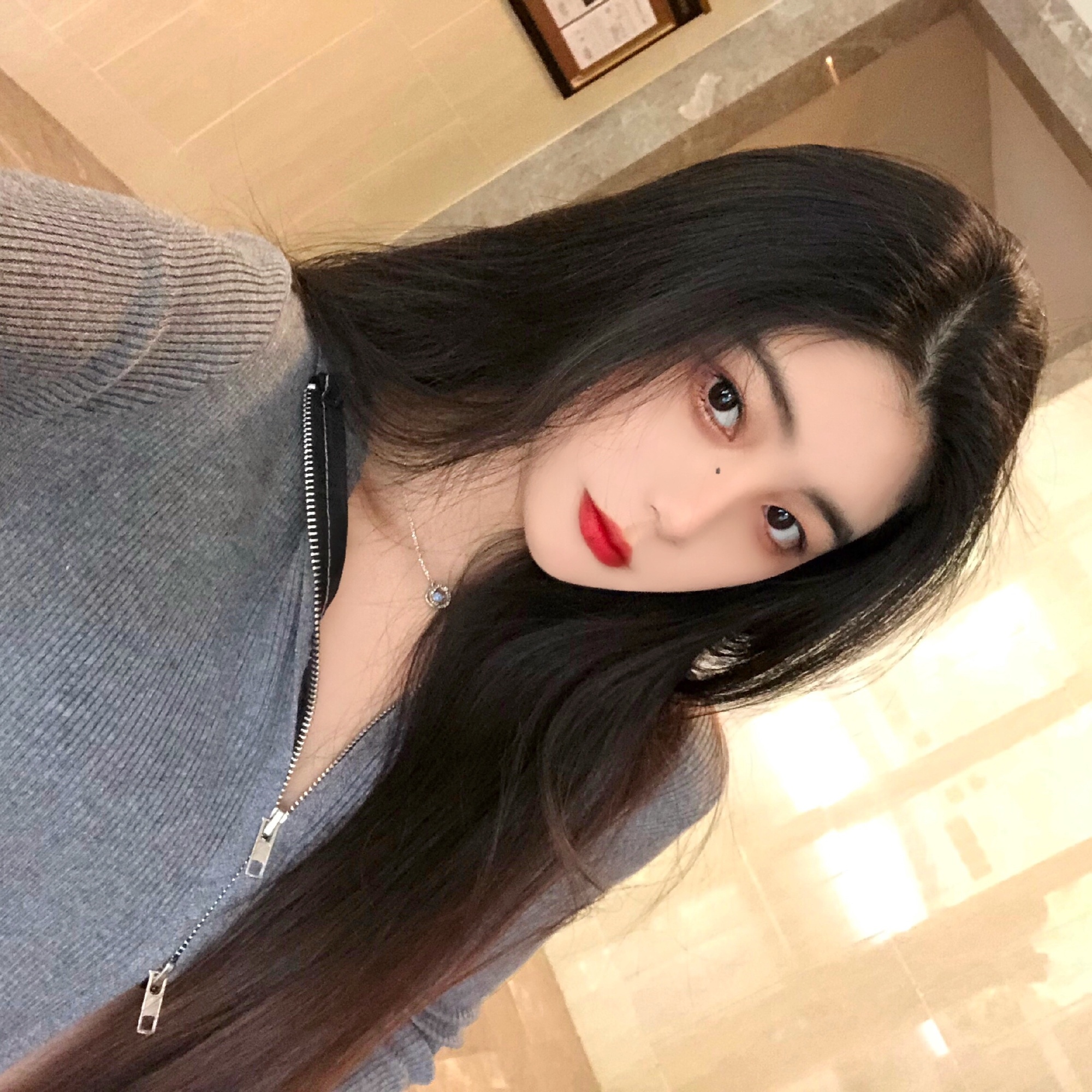 你会喜欢我吗 不会赶紧学  #情绪Leo# #清纯御姐#,#美妆搭配# ​​​