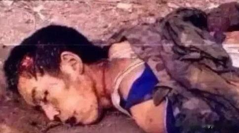 照片中这位烈士叫马占福，是对越自卫反击战时，执行“黑豹行动”中牺牲的，当时为拿下