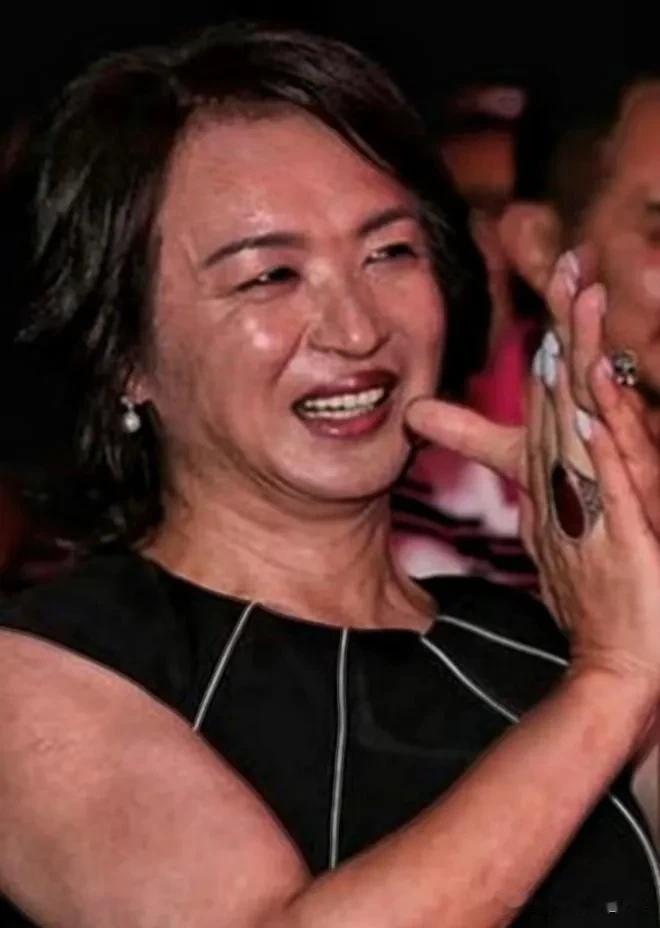 欣赏金星的婀娜多姿。