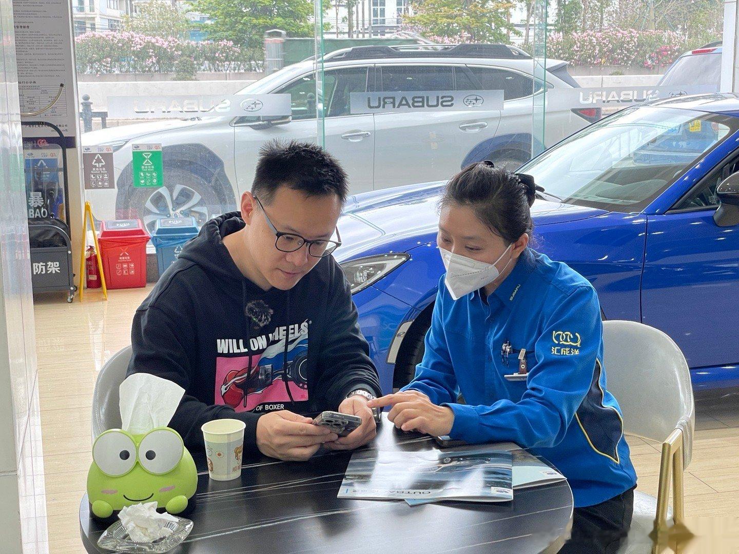 新鲜到港傲虎一批，和另外两个车主都是今天一起提车。全新“全时四驱请勿拖车”贴纸g