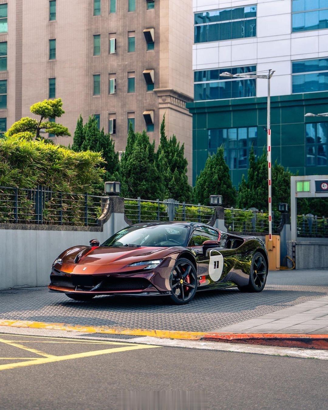 Rosso Taormina Cavalcade EditionFerrari 