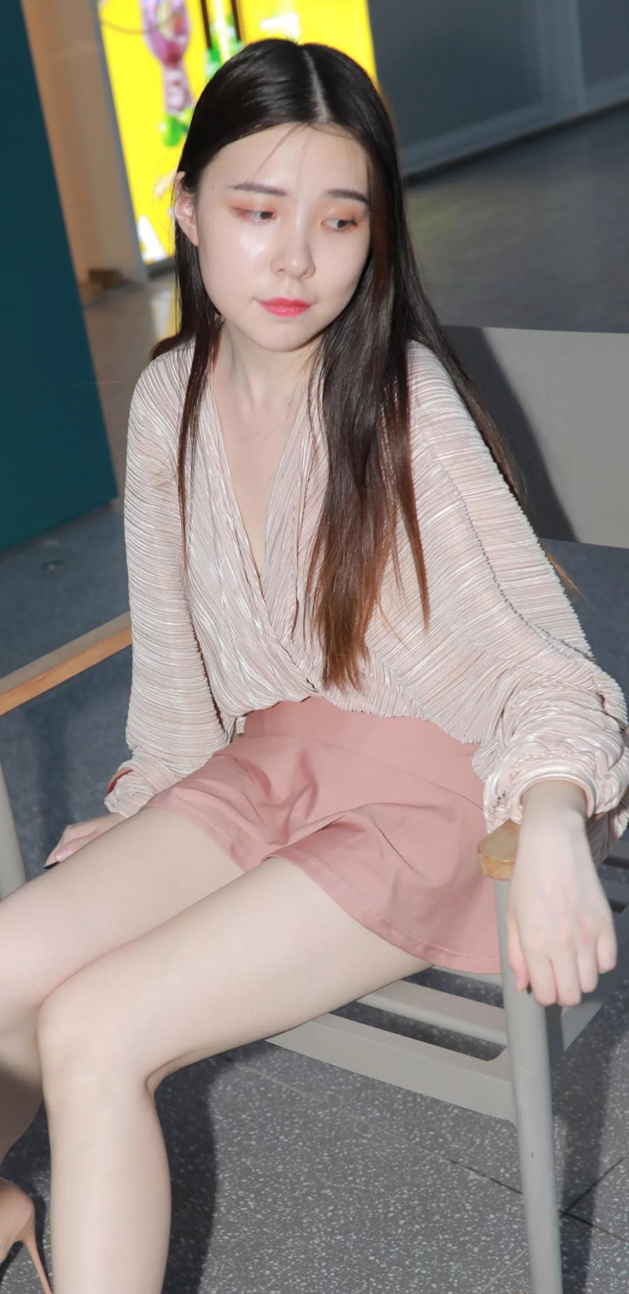 长腿美女