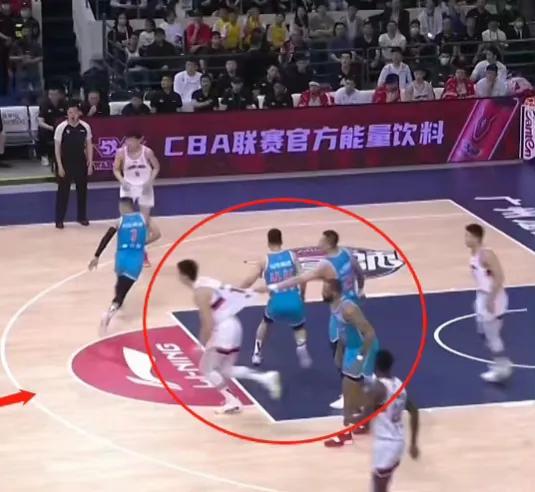 陶汉林真是输球又输人！2场球2个伤人的小动作，真的太败好感了！

第二场比赛第一