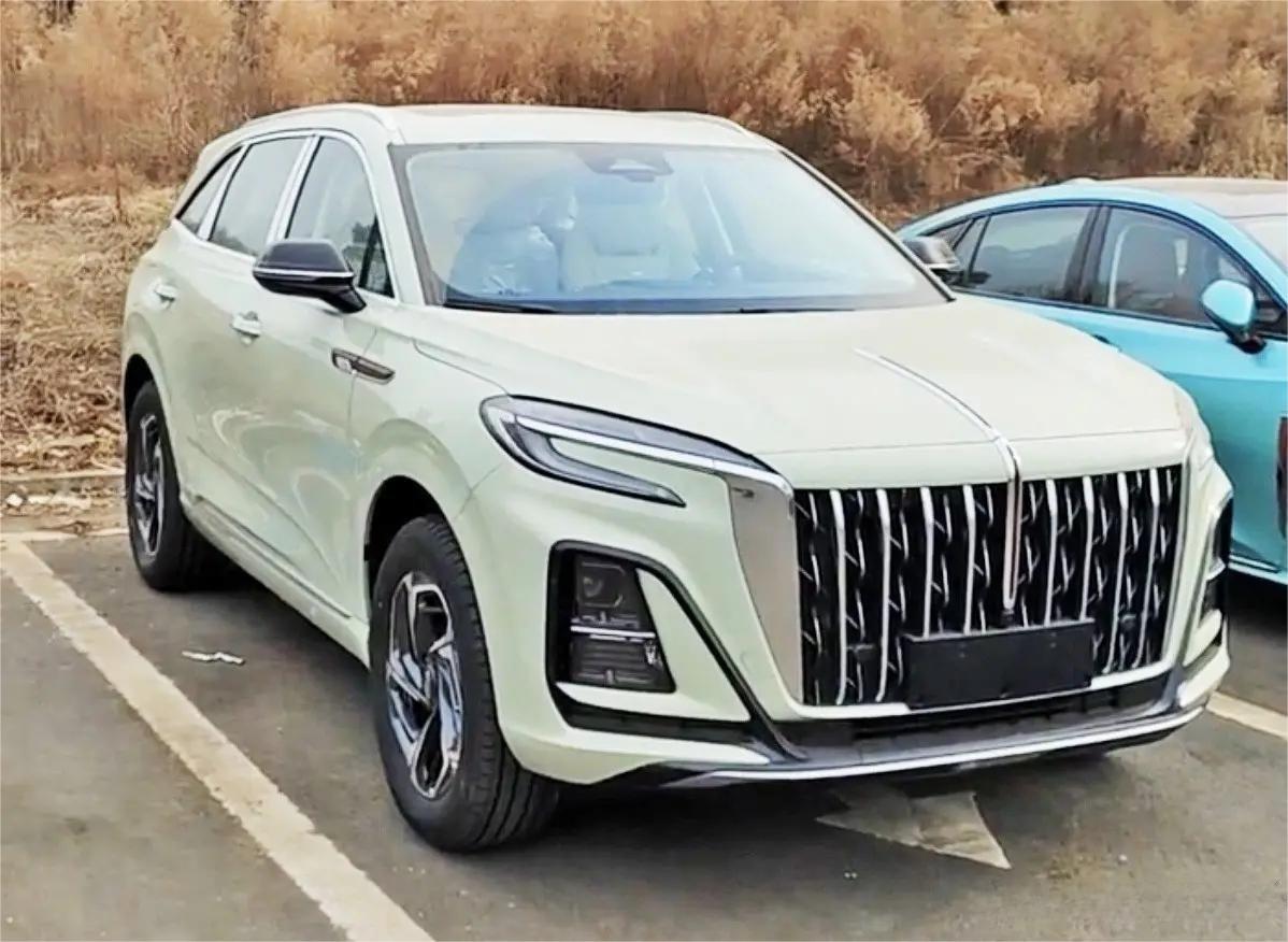 红旗HS3实车曝光   定位紧凑型SUV   搭载1.5T+2.0T动力

近日