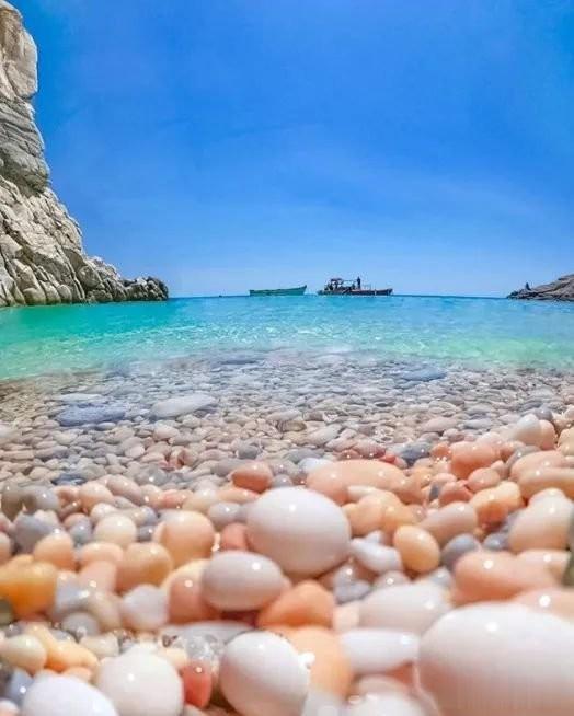 看着看着就饿了。