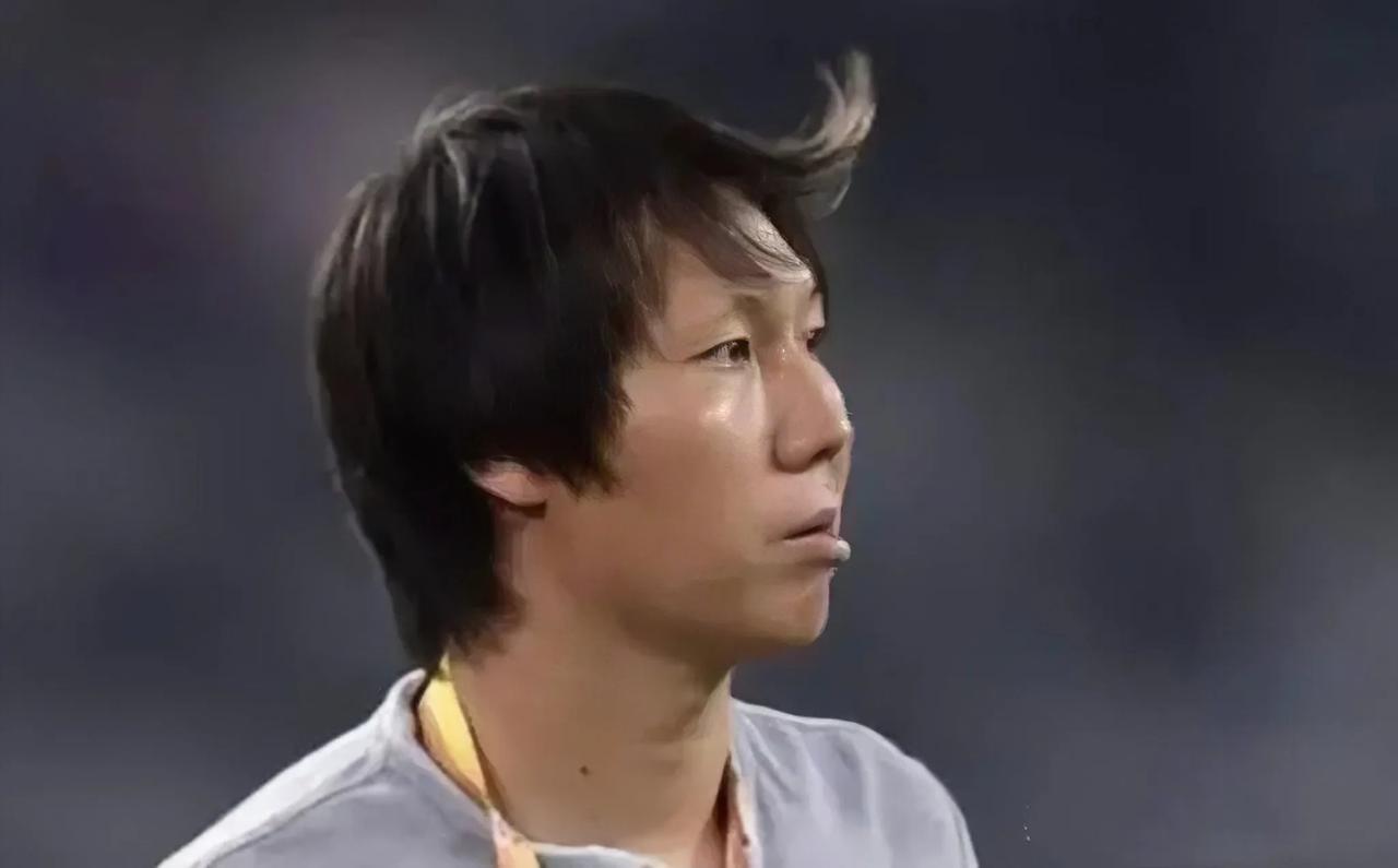 本以为是个搞笑段子，没想到李铁的头发真的成了