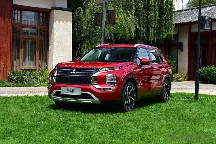 新款欧蓝德、新CR-V、昂科威这三款SUV排量都是1.5T，发动机功率分别是15