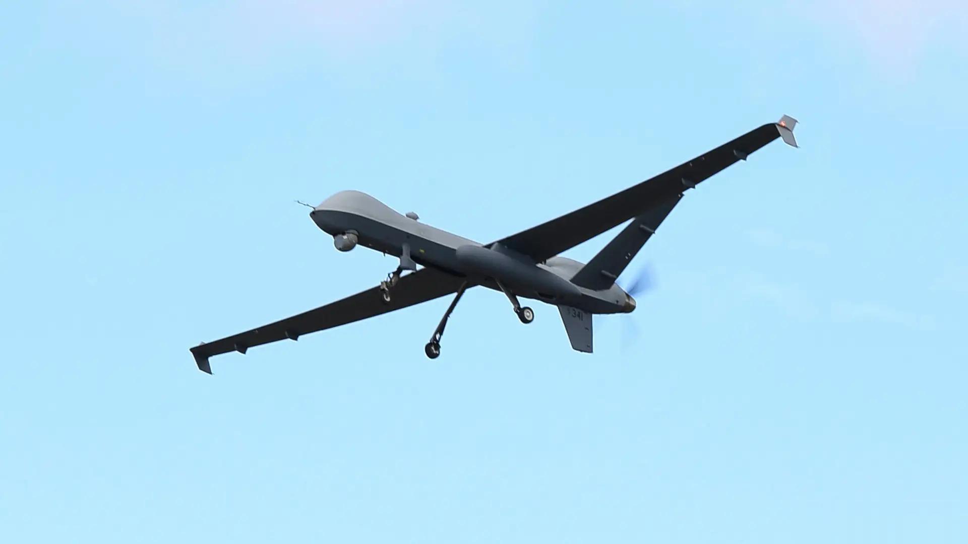美无人机遭俄战斗机拦截坠海：美国空军表示，其一架MQ-9死神无人机今天在与俄罗斯