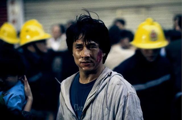 就大背景来看，陈可辛在影片中的成功，主要是由于观众的审美情结发生了变化。
当香港