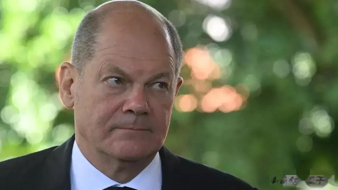朔尔茨说对欧盟主席说，“我们都一致认为，不可能有武器供应。中国政府保证不会提供武