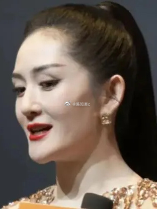 『人物新讲』之前我点评谢娜，最后一句是这样说的，往后她的事业运只会一落再落，唯有
