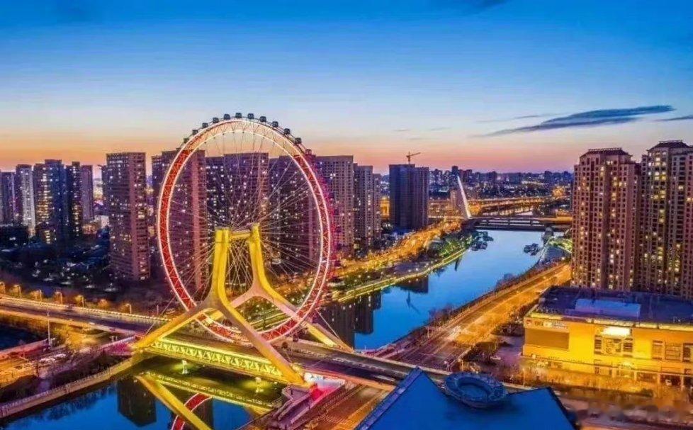 今年春节期间，“天津之眼”摩天