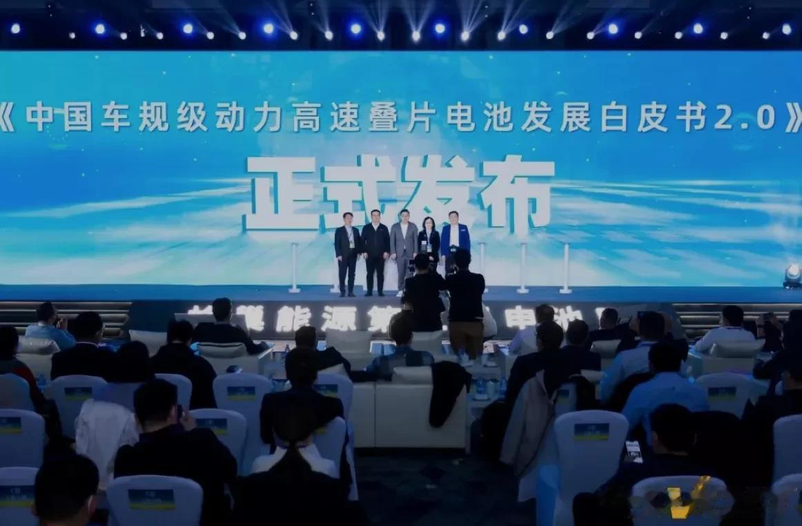 从近期蜂巢能源持续打破行业技术