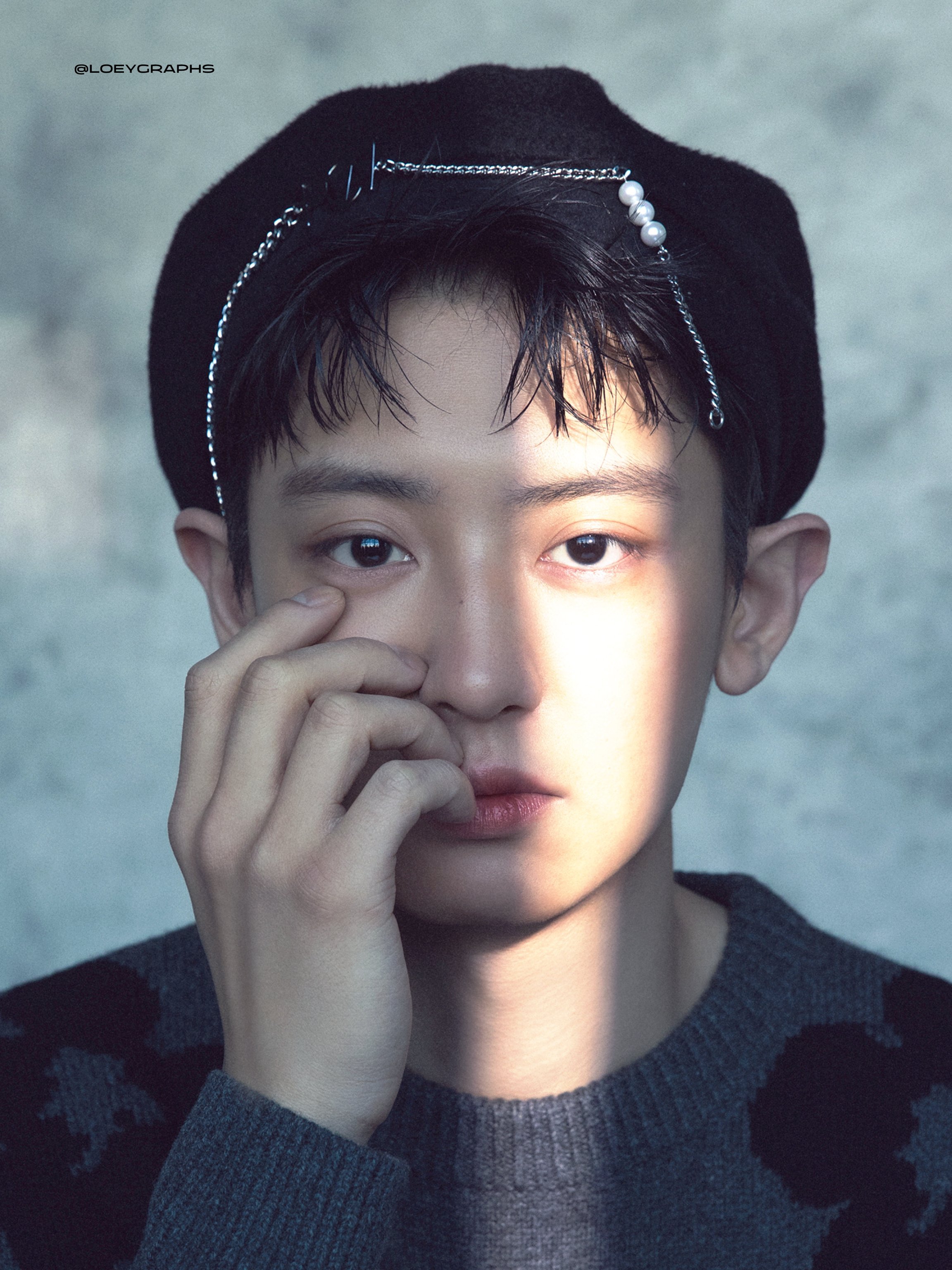 #朴灿烈[超话]# 高端的脸往