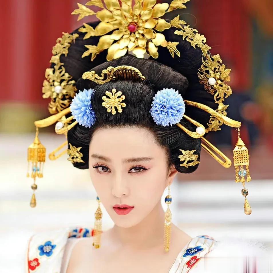 日本都是学唐朝的，唐朝本来就这样。
深圳过年时弄了一大堆日式白灯笼，结果有人说以