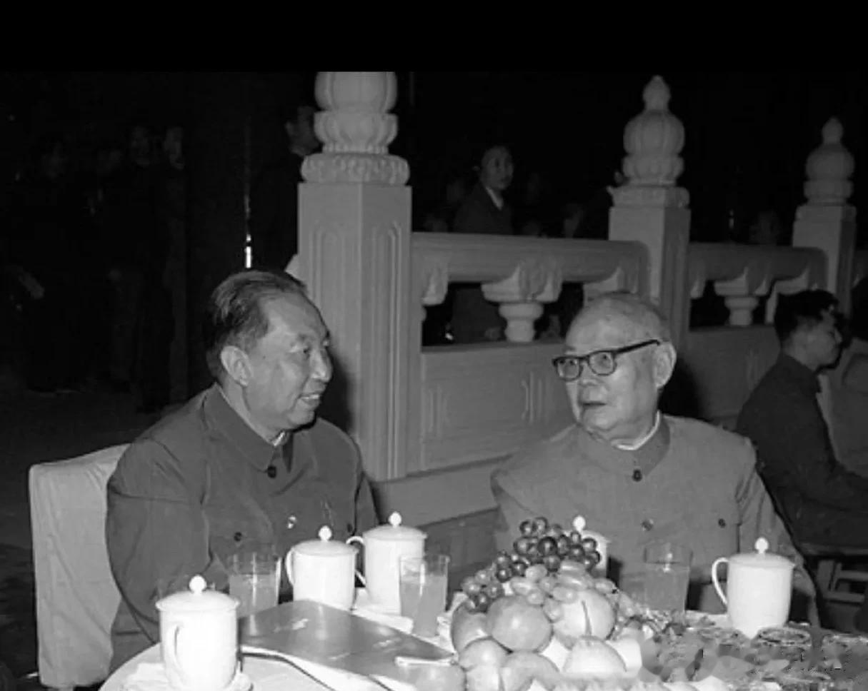 【照片故事】1977年10月1