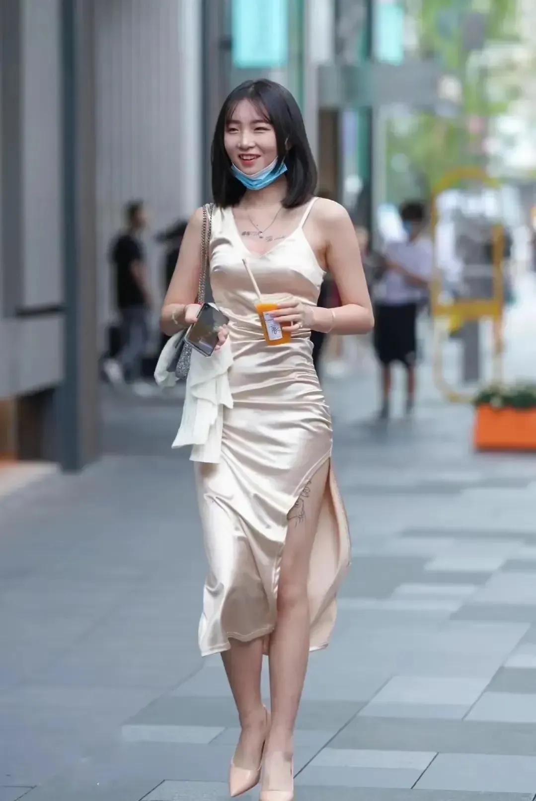 莫言说：“当你实力足够强大时，