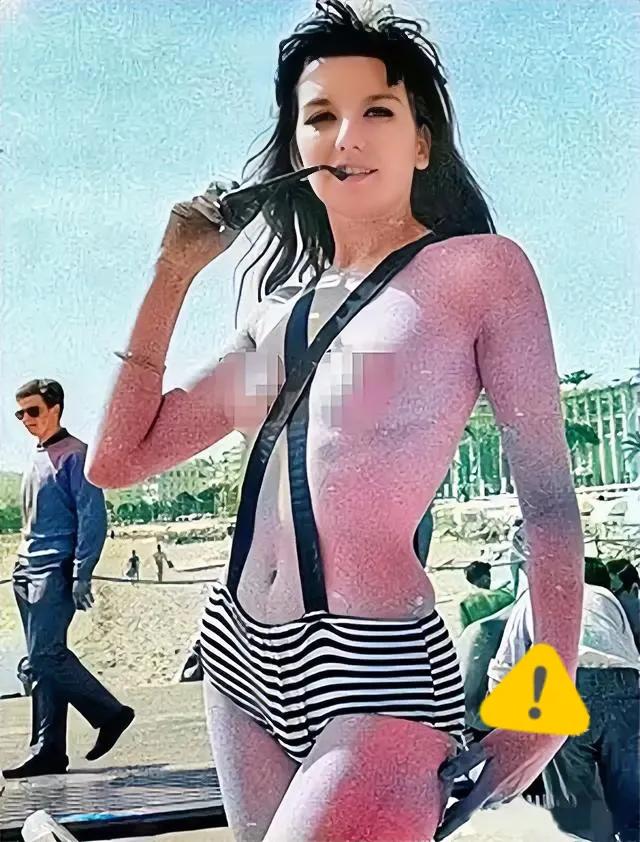 1964年，在美国的一处海滩上，出现了一位引人注目的美女，她身穿最新款的一点式比