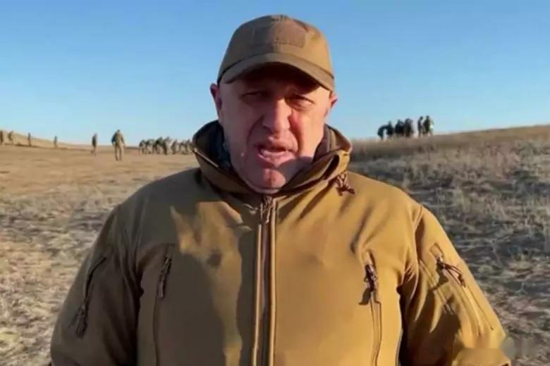 私营军事公司瓦格纳的老板叶夫根尼·普里戈津说，现在有超过1000名美国公民申请，