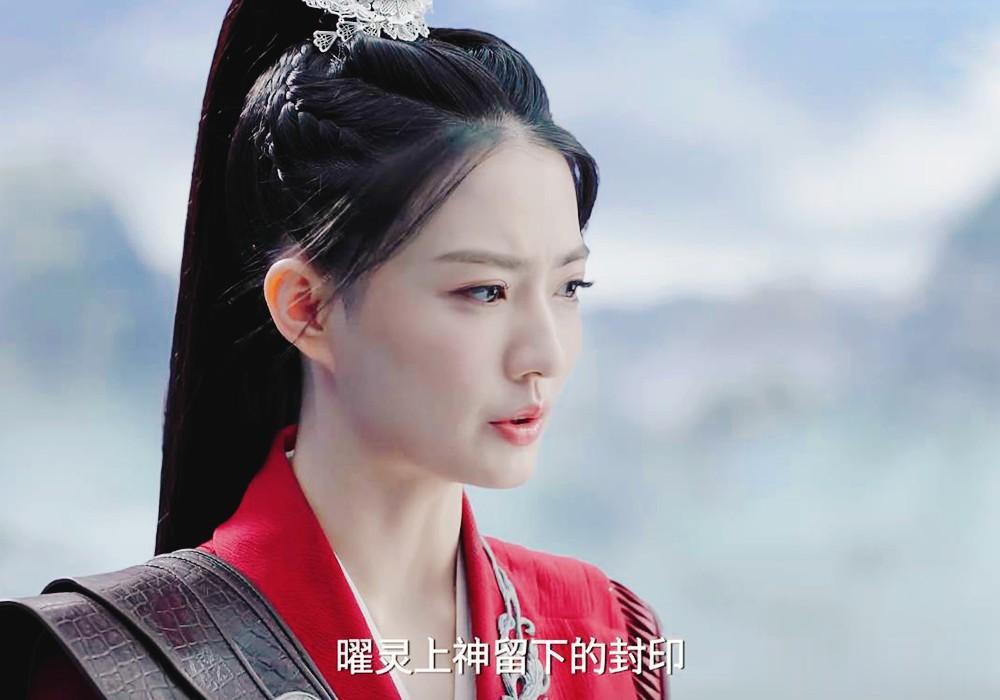 《月歌行》11集-12集的预告，卢笙要求陆离从柳梢那里拿回抱月剑，劈开四季碑，拿