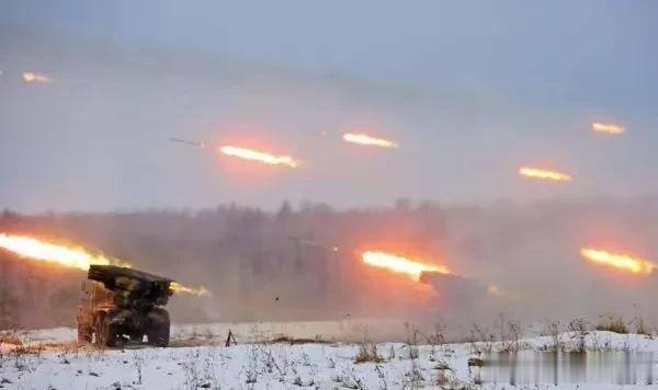 巴赫穆特27小时血战！瓦格纳勇夺火车站，乌军撑不住开始擅自逃离

来源:铁血观世