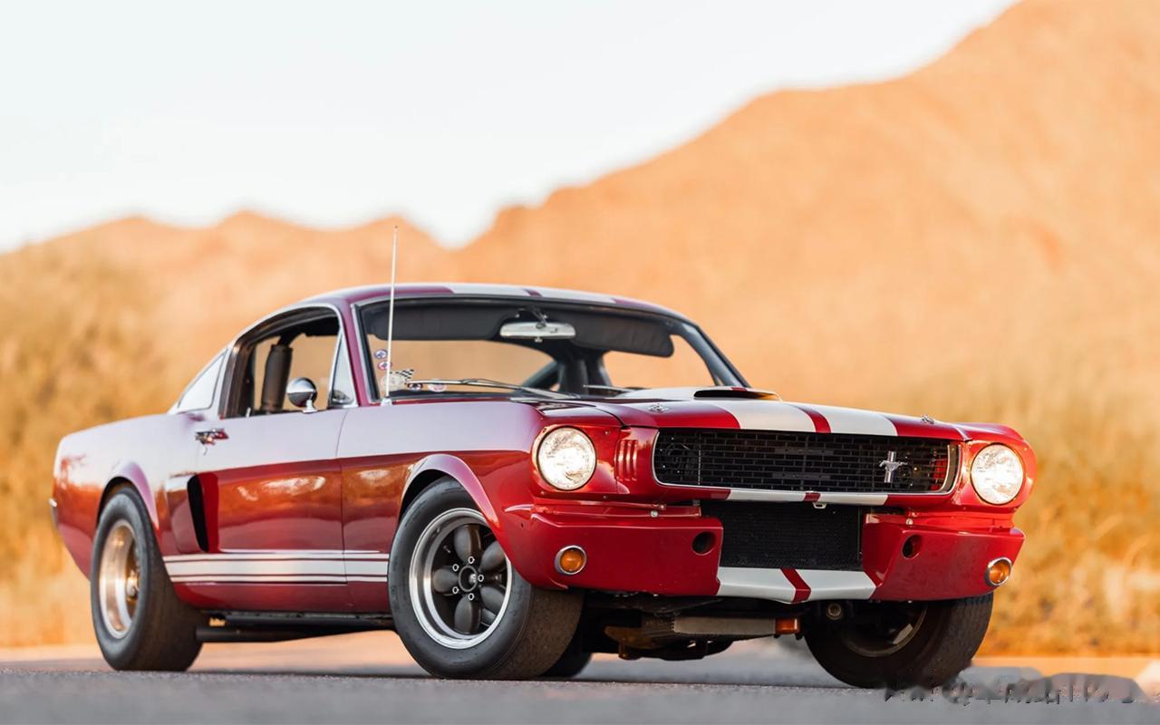 1966年福特野马 Fastback 4-Speed