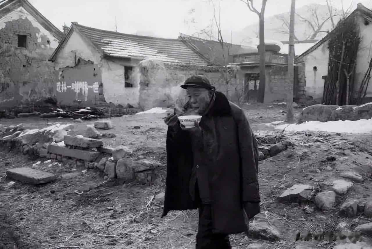 50岁到80岁的人生顺口溜，谁总结的，真的是太牛了  
 五十岁
人到五十像篮球