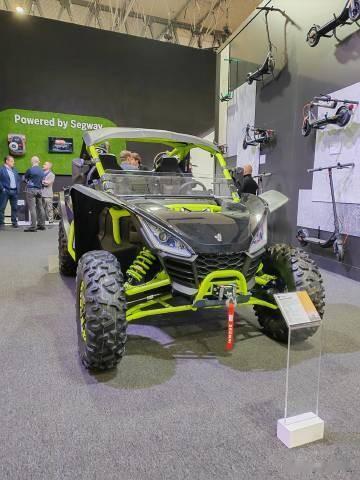 赛格威是九号旗下的混动全地形车系列，这次在 上看到了一款Villain SX10