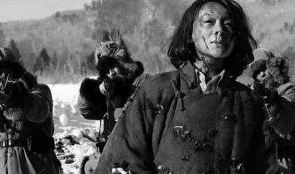 #历史那些事[超话]#“别喊，不然我杀了你。”1939年，日军强行占领海南岛。侵