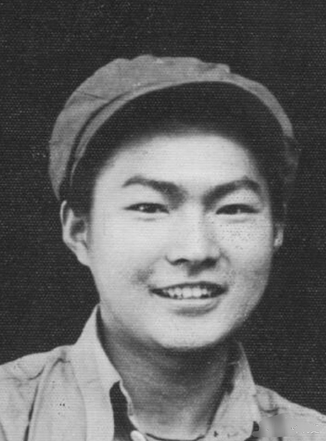 #历史那些事[超话]#钱毅1925年~1947年，原名钱厚庆，安徽芜湖人，中国共