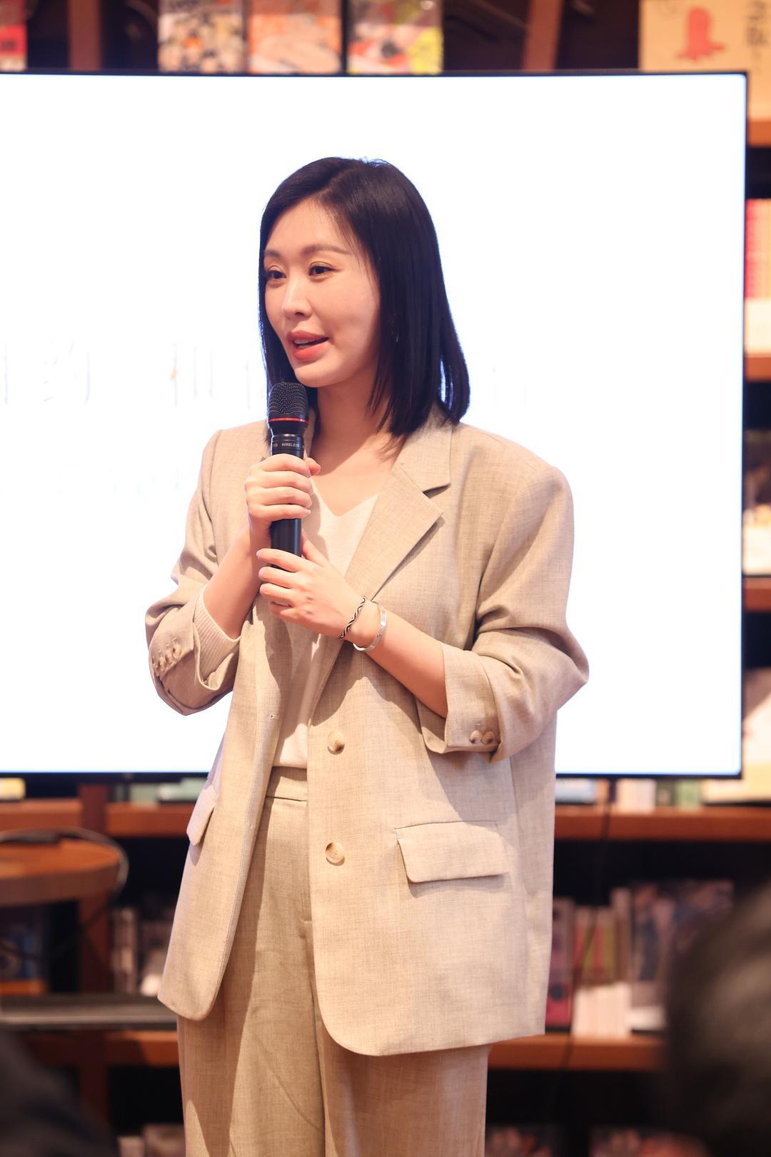 【#田朴珺团队回应直播带货翻车#：从未进行直播带货，社交账号也未挂商品售卖】#田