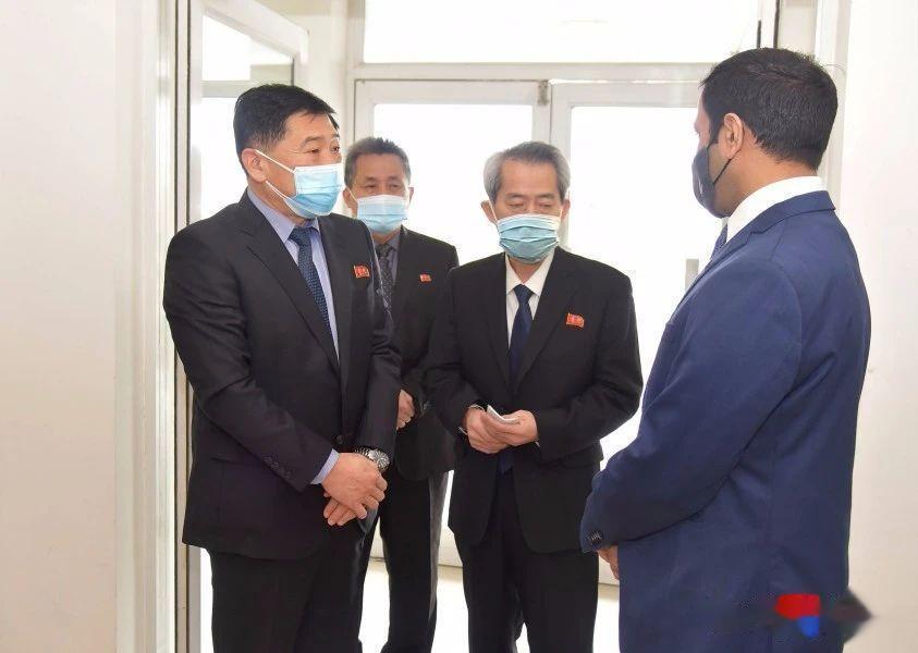 朝鲜机关干部赴叙利亚驻朝使馆吊唁地震灾害遇难者。

２月１１日　就叙利亚发生地震